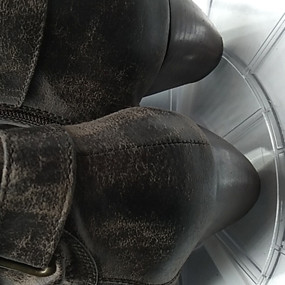 Bare Traps 6M brown heeled boots 👢 - Picture 4 of 7